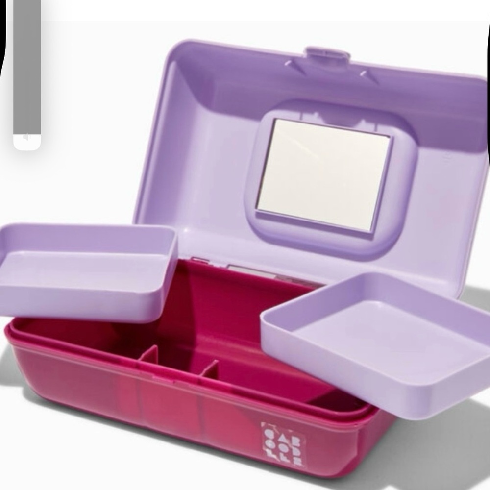 Caboodles Pretty in Petite Makeup Case - Picture 3 of 3